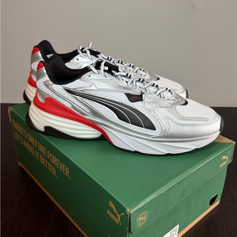 Puma White and Black Athletic Shoes with Red Highlights - Picture 2 of 5
